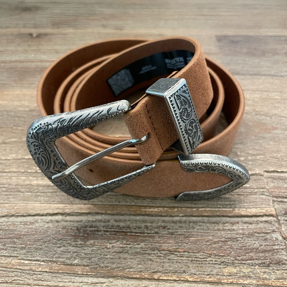 SUEDE WESTERN BELT -SIZE LARGE -NEVER WORN -MISSED RETURN WINDOW